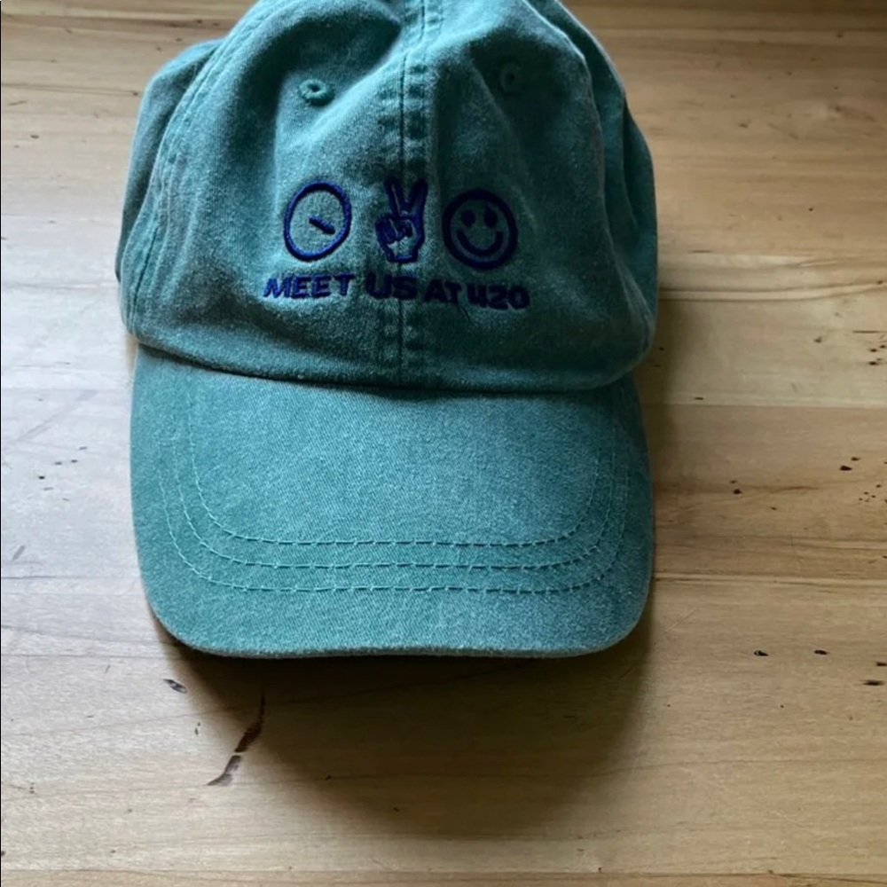 Meet us at 420 hat NWOT